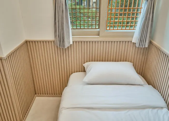 Zip 1972 Ddp Hotel Seoel